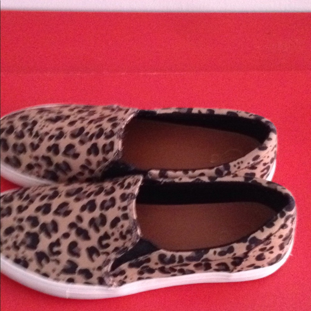 Women's sneakers flip on SZ8 1/2 used
